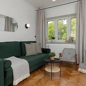 Apartament Stylish Nowolipie Close To Old Town Square By Renters, Warszawa